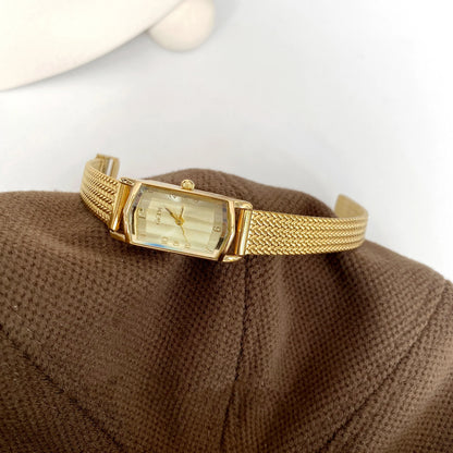 NEW GEDI Vintage Elegance Ladies Watches Premium Wheat-Patterned Steel Bracelet Small Gold-Tone Quartz Watch Women's Gift